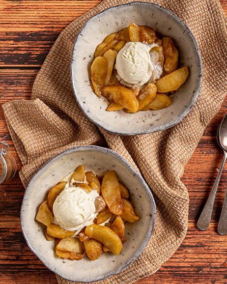 Slow cooker cinnamon apples