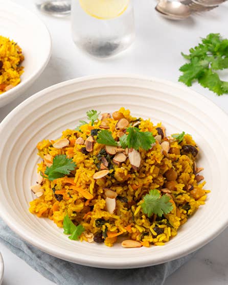 Vegetarian curried chickpeas and rice