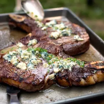 ribeye-steak-with-whitestone-windsor-blue