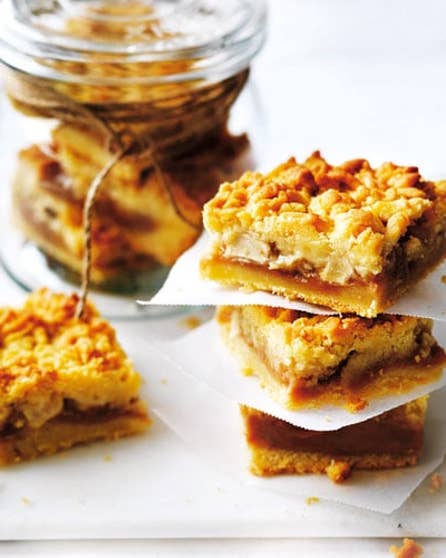 Apple toffee slice