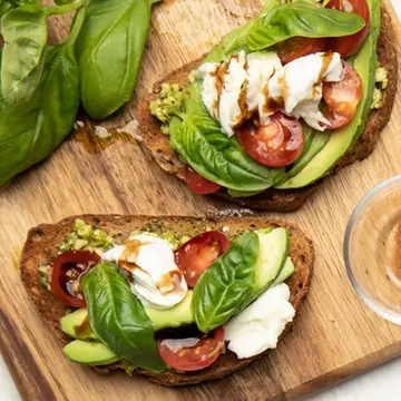 caprese-toast