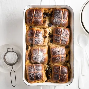 Hot-Cross-Bun-Pudding