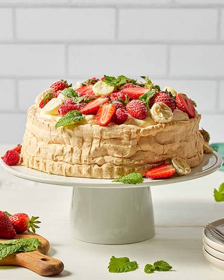 Festive pavlova topping