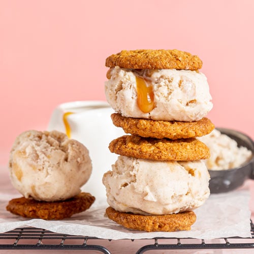 Apple pie ice cream sandwiches
