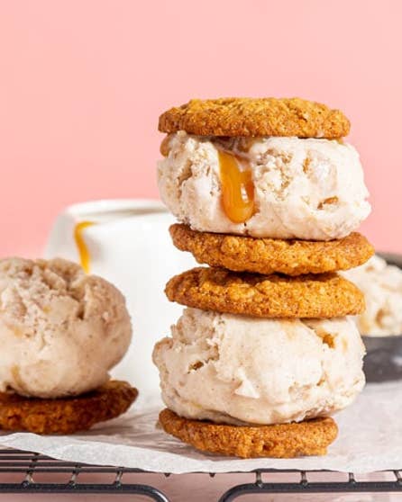 Apple pie ice cream sandwiches