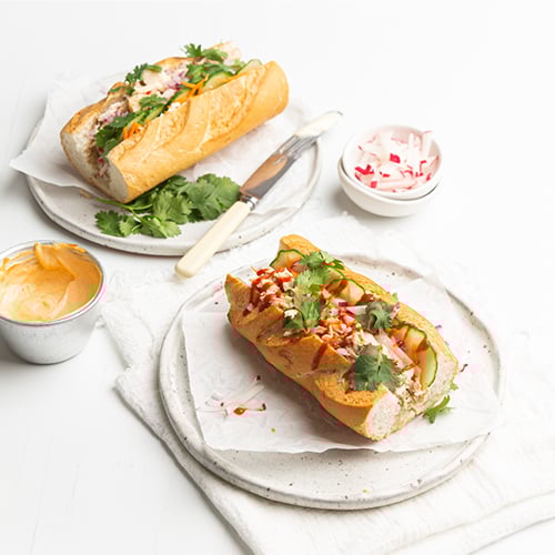 Cheat's chicken Bánh mì