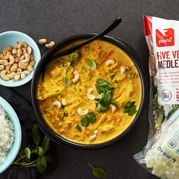 Slow-Cooker-Thai-Vegetable-Curry---IMAGE