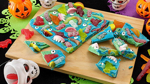 Spooooky halloween chocolate bark