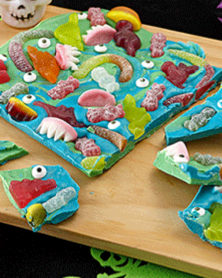 Spooooky halloween chocolate bark