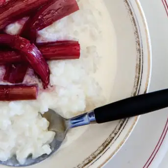StovetopRicePuddingwithBakedRhubarb