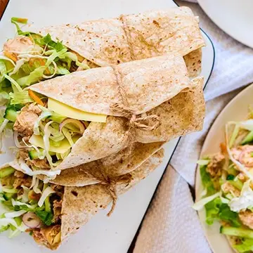 Salmon-wraps-with-crunchy-slaw-3-500x500