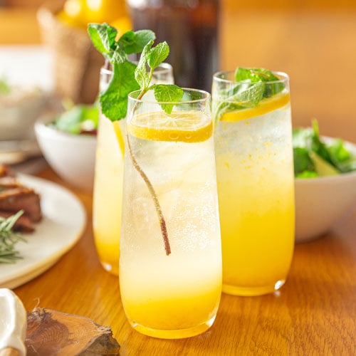 Lemon and manuka honey fizz