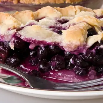 BlueberryAcaiPiewithFrozenYoghurtIceCream