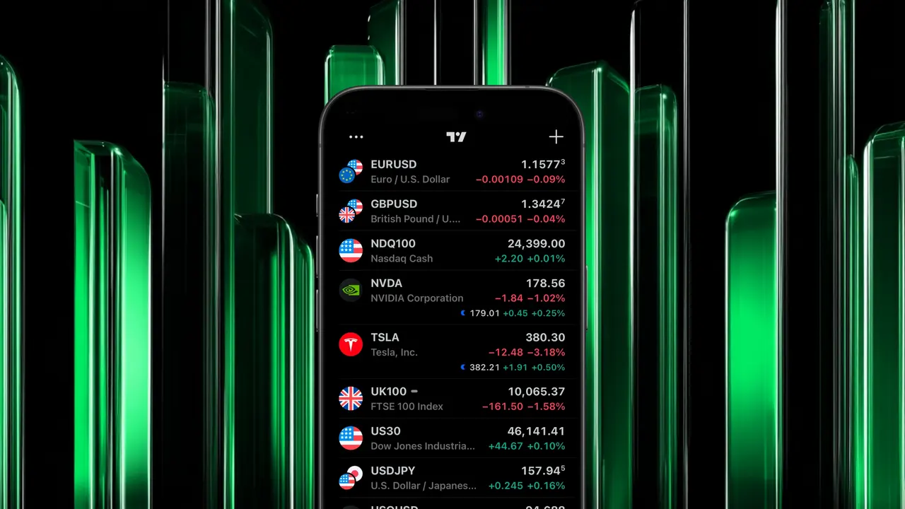 DEVICES-Phone-TV-Dark.webp