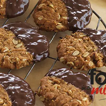 chocdippedanzacbiscuitsrecipeimage