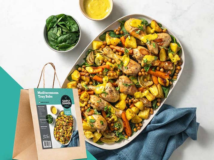 FS21970_Simply-Dinner_Mediterranean-tray-bake_Recipe-tile-790x656