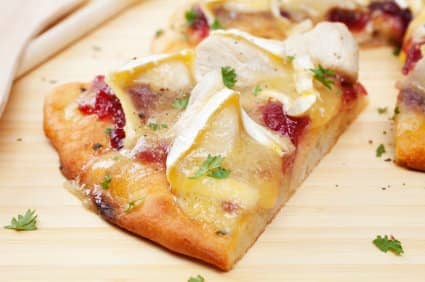 chickenbriepizza
