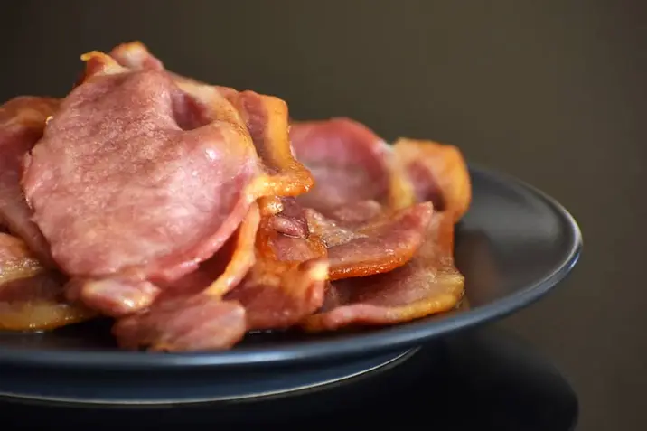 Cooked bacon