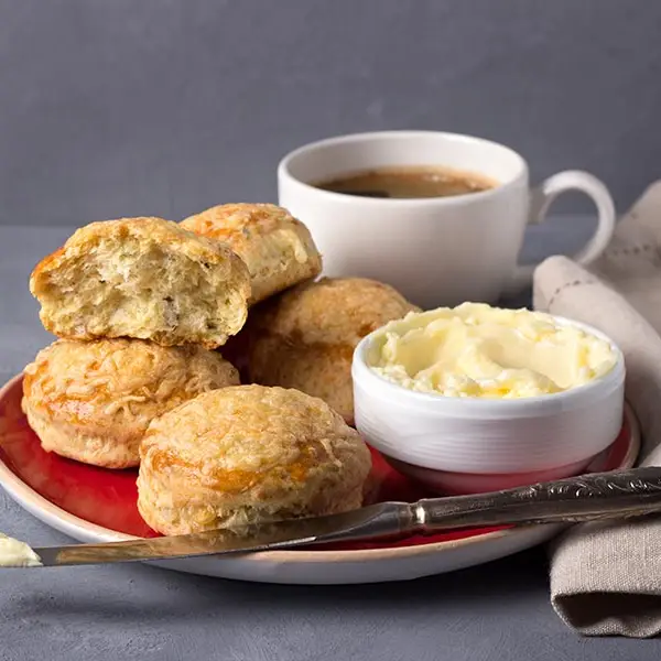Cheese-Scones-800x600-AdobeStock_367846592