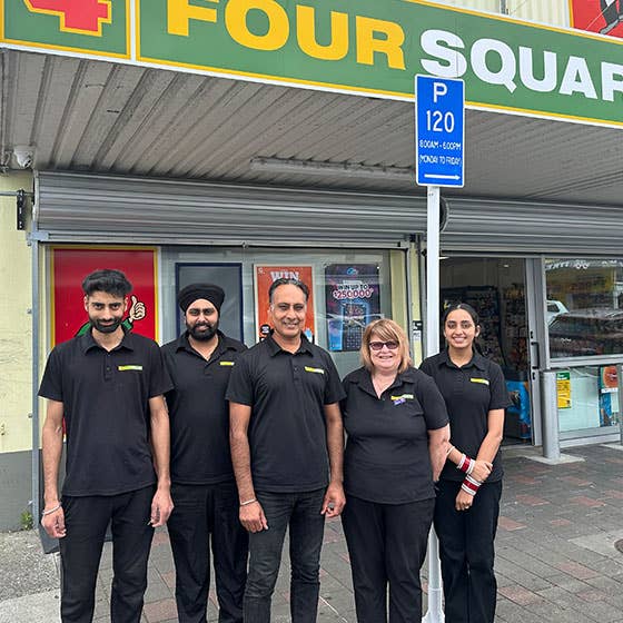 Four Square Four Square Martina