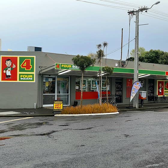 Four Square Four Square Ōkato