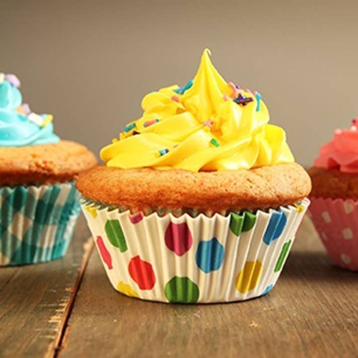economical_cupcakes_copy-r
