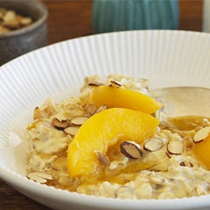 peach-and-almond-bircher-muesli_recipeimage