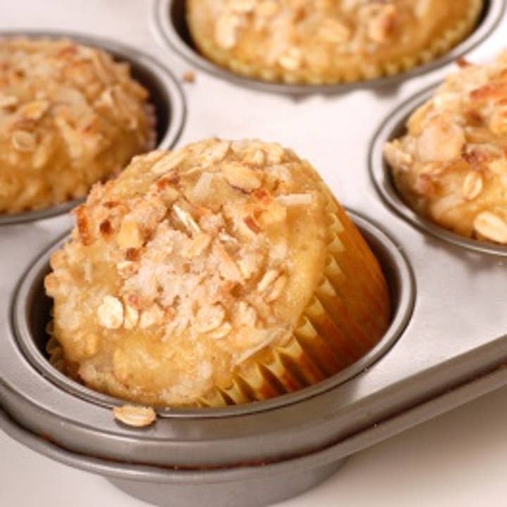 pineapple_and_coconut_muffins