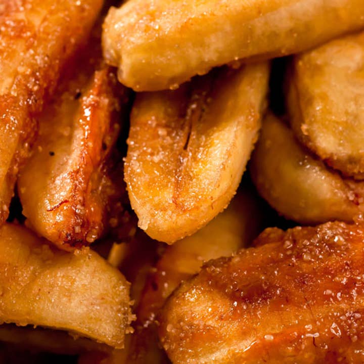 banana-fritter-AdobeStock_47333046