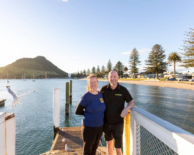 Four_Square_Mt_Maunganui_owners_Sasa_and_Tania_Overend.jpg