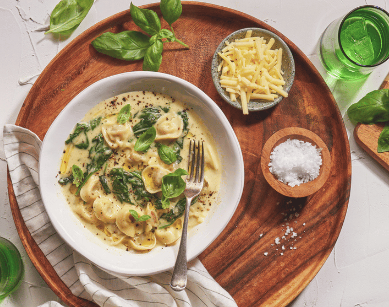 Creamy Spinach and Pesto Pasta - 1920 x 633