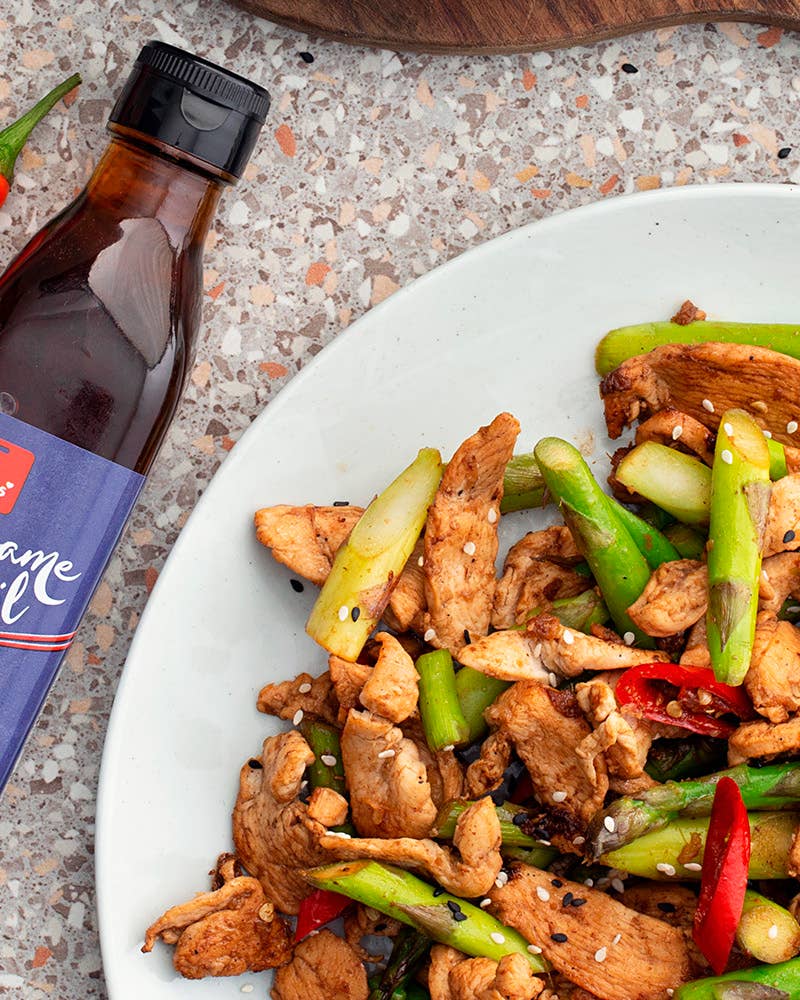 Asparagus-Chilli-Chicken-stir-fry-resized