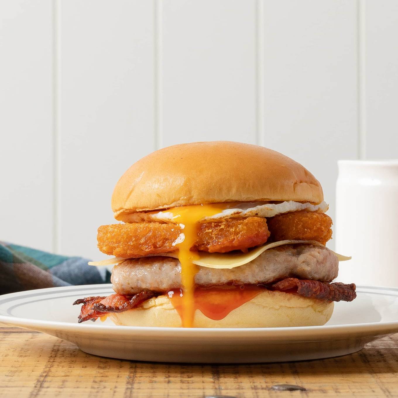 SausageBreakfastBurger_2023_RecipeImage