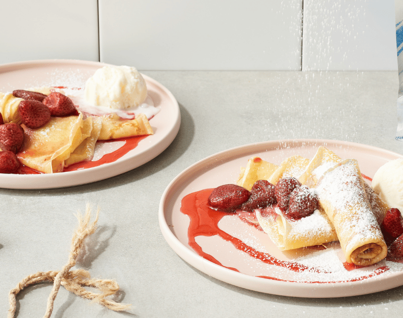 strawberry crepes - 1920 x 633