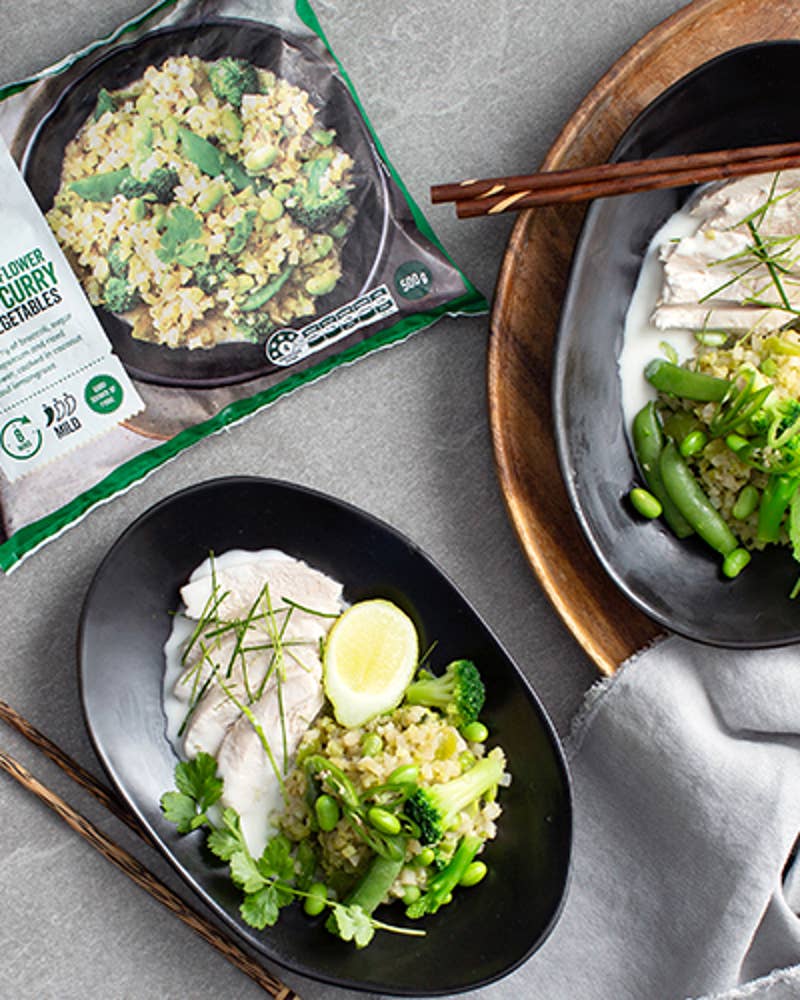 Green-Curry-Riced-Cauliflower-with-Chicken