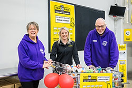 Lend a hand, give a can and feed a Kiwi fam – inaugural PAK’canSAVE campaign aims to feed New Zealand’s City Missions and food banks with canned goods and $100,000 donation