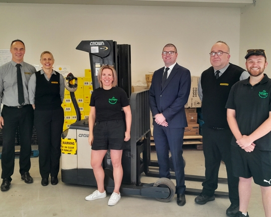 PAK’nSAVE Rangiora gifts refurbished electric walkie stacker to help feed the community