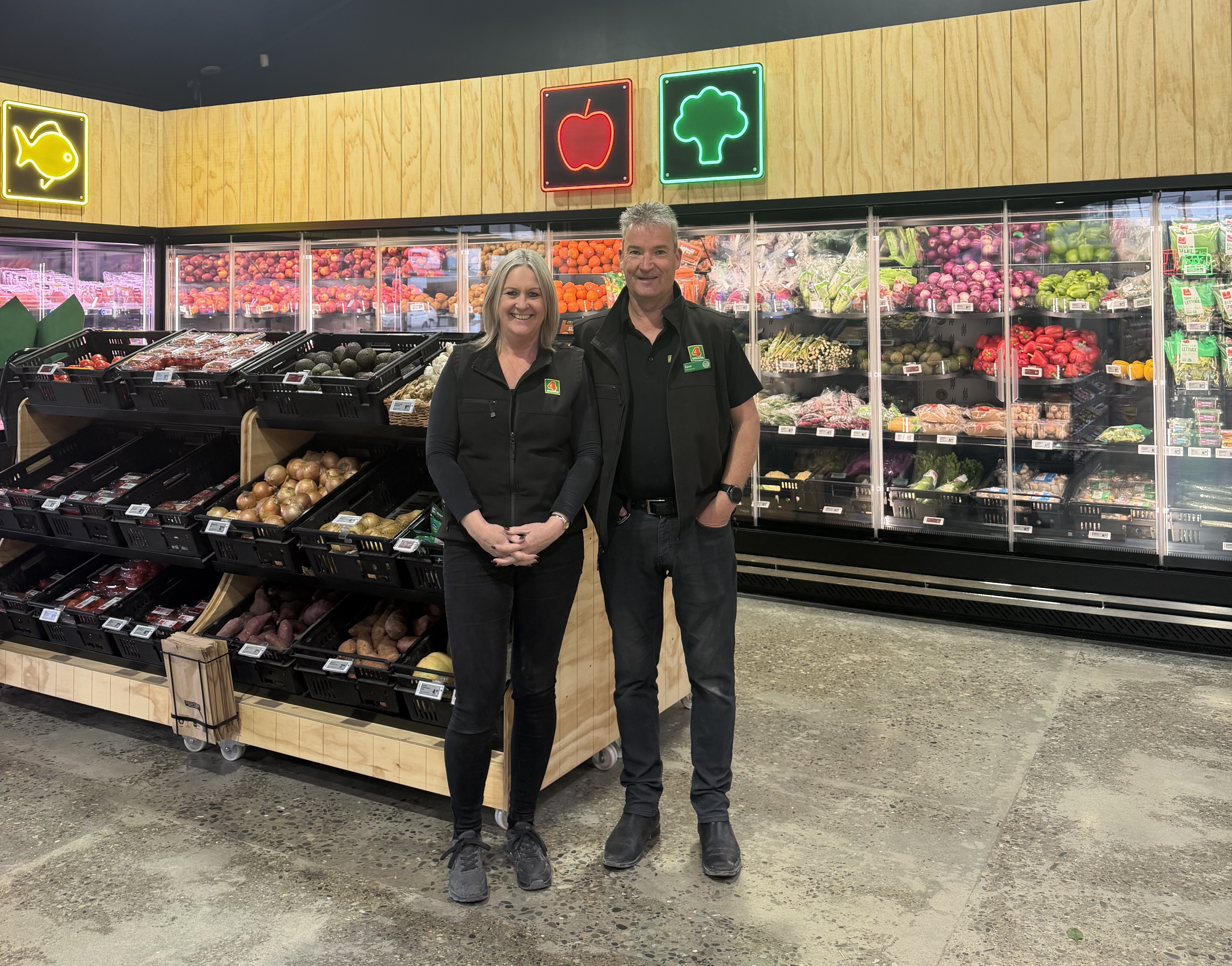 Dave_and_Kim_in_their_new_produce_section.jpeg